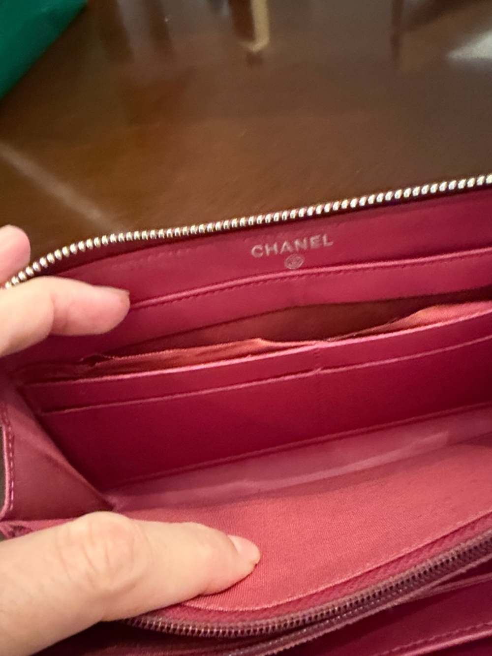 CHANEL Quilted Patent Wallet in Glossy Red with CC Logo - Picture 8 of 12